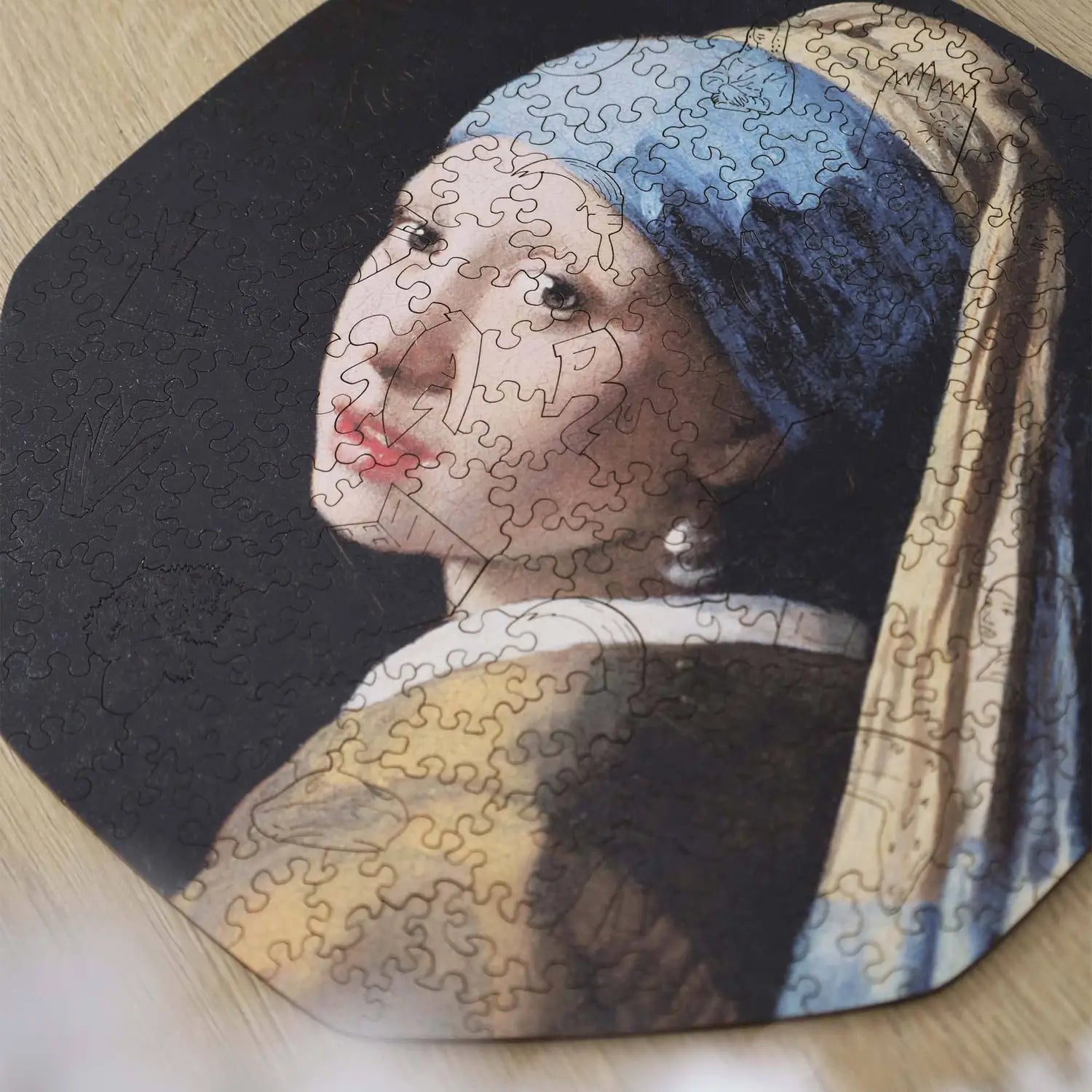 WOODEN JIGSAW PUZZLE GIRL WITH A PEARL EARRING