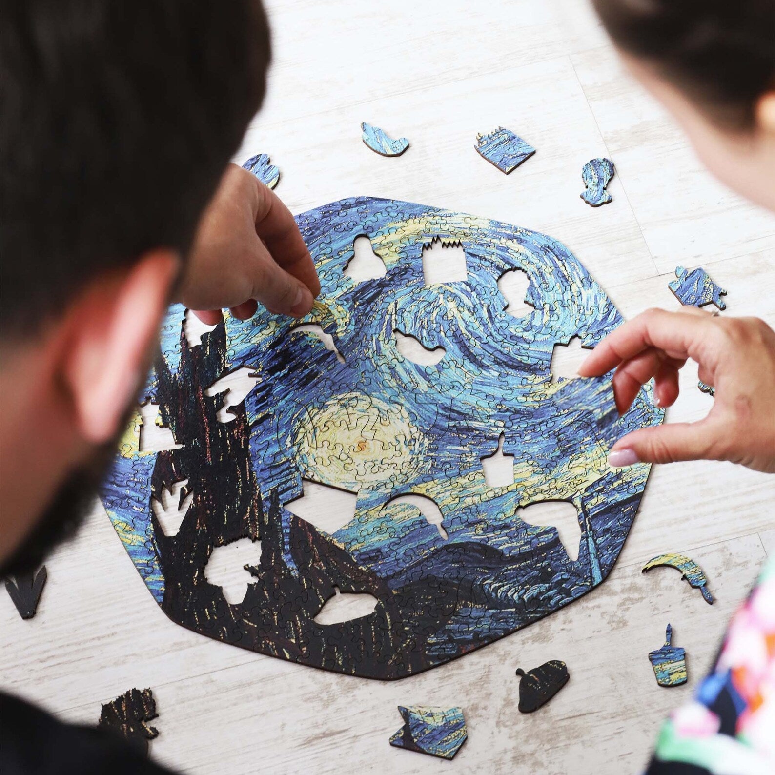 WOODEN JIGSAW PUZZLE STARRY NIGHT